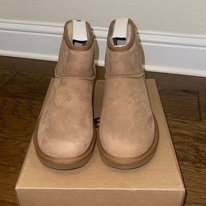 Ugg Classic Mini II